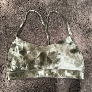 Lululemon- Flow Y Bra